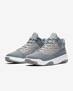 NIKE Men's Basketball Shoe