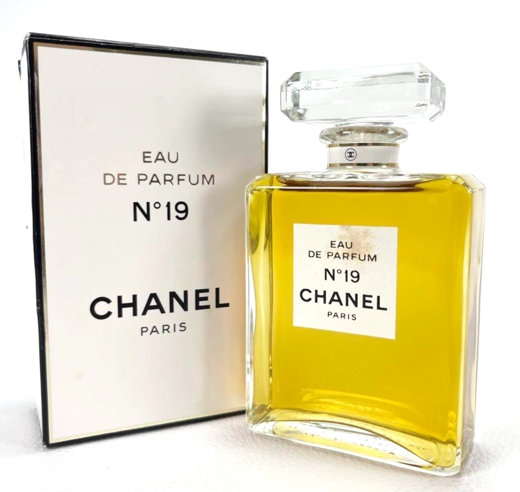 CHANEL No 19 Eau de Parfum 3.4 fl. oz./100ml with Box from Japan