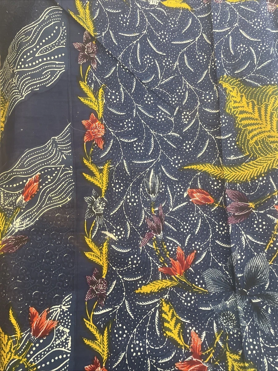 Quilters BATIK 42 inch 1.5 Yard Floral With Shades of Blue